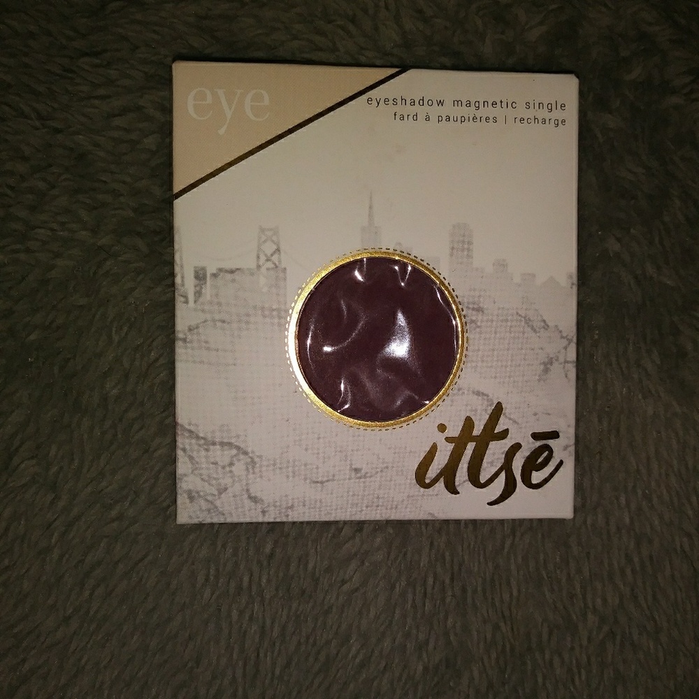 🍃 Ittsé Changing to Flats Eyeshadow Single
